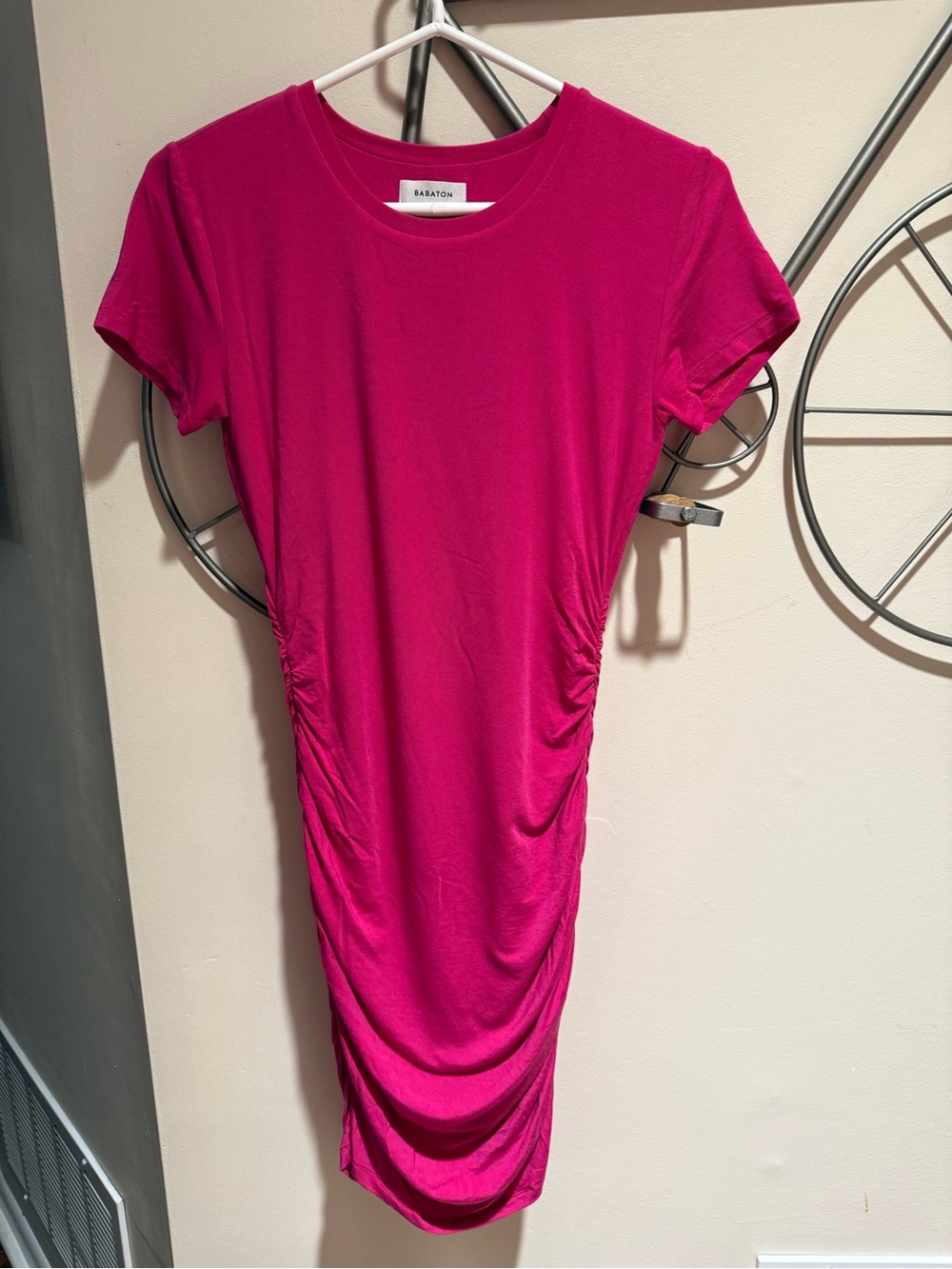 Babaton Aritzia Covet Ruched Bodycon T-Shirt Dress Small S Magenta Pink Tencel